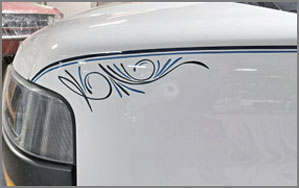 graphics & pinstripe